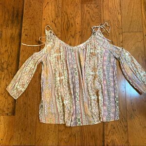 ‎Victoria’s Secret cold shoulder with shoulder ties long sleeve top, size s